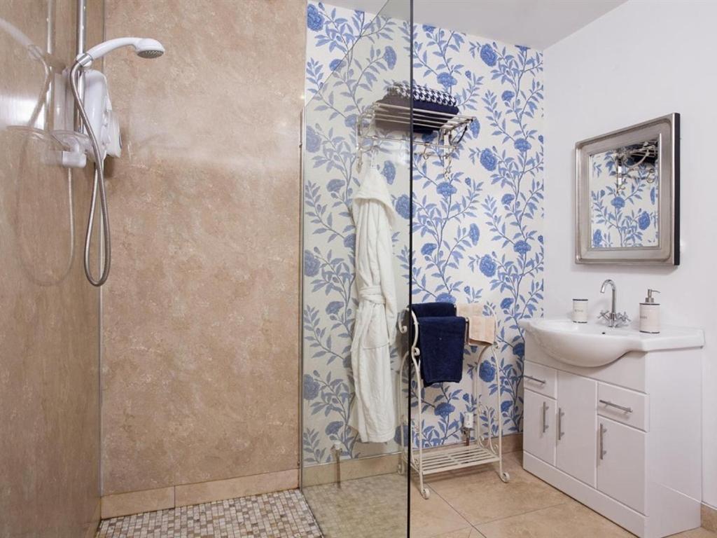 Lisnacurran Bed & Breakfast Хилсбъро Стая снимка